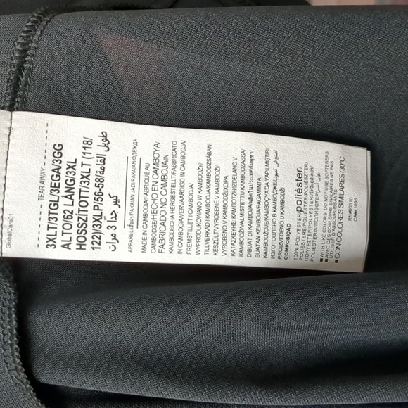 3X Under Armour Long Sleeve - Picture 3 of 5